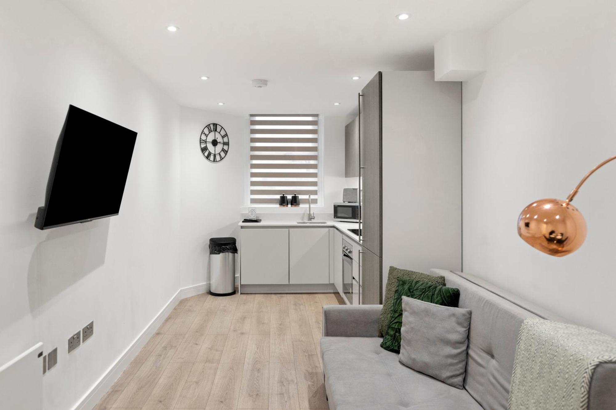 Spacious Luxury Apartment King Bed - Central Location London Exterior photo